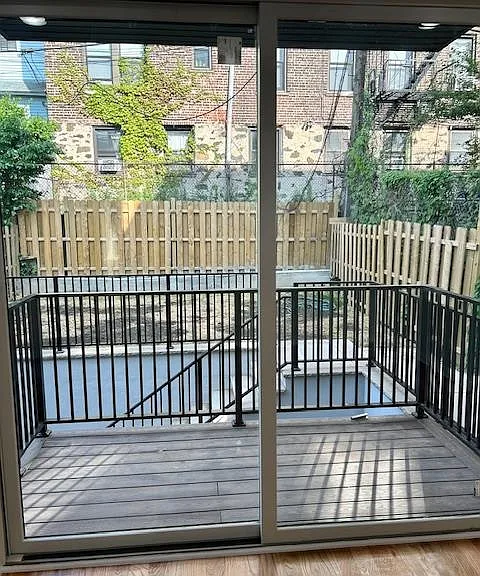 88 Romaine Ave — Photo 19