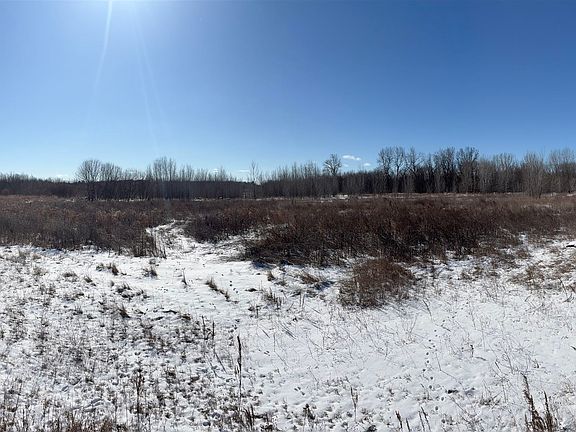 3rd image of 1380 Beauprey Rd