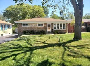 4141 Lindley St, Downers Grove, IL 60515