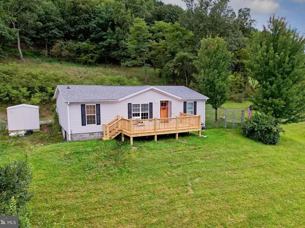 190 Pendleton St, Keyser, WV 26726