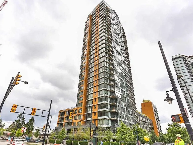 33 Smithe St #3301 — Photo 1