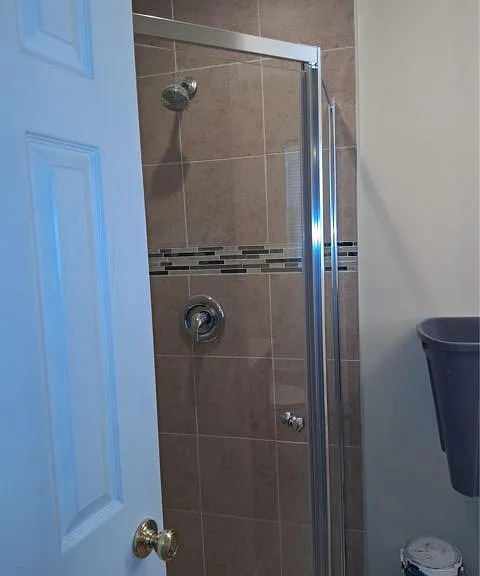 5485 Expressway Dr N — Photo 3