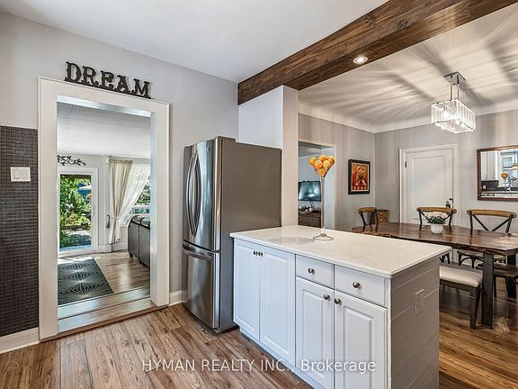 5th image of 242 Russell Ave #240