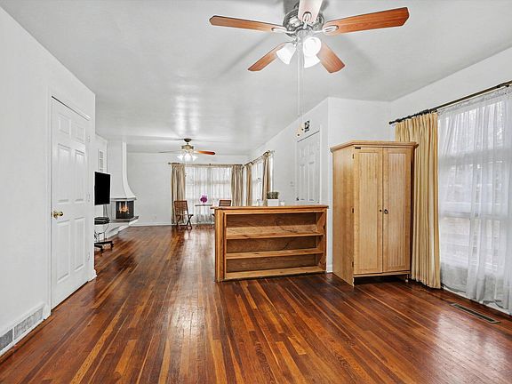 4th image of 3719 Old Chapel Hill Rd