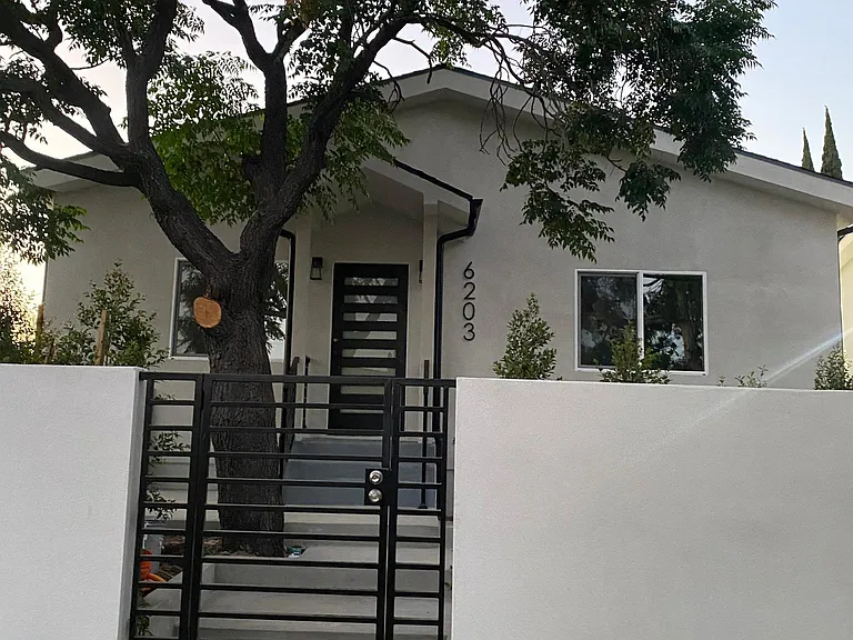 6203 Bakman Ave — Photo 1