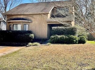 904 Hollins Rd, Auburn, AL 36830