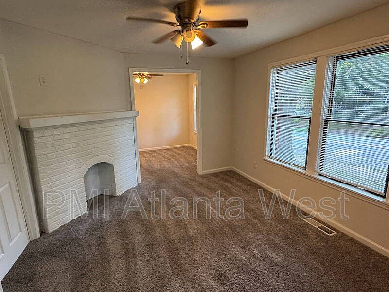 1st image of 1796 Spring St