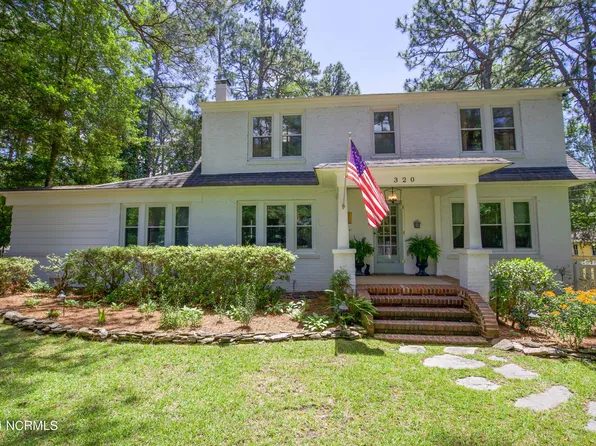 320 E Morganton Road, Southern Pines, NC 28387