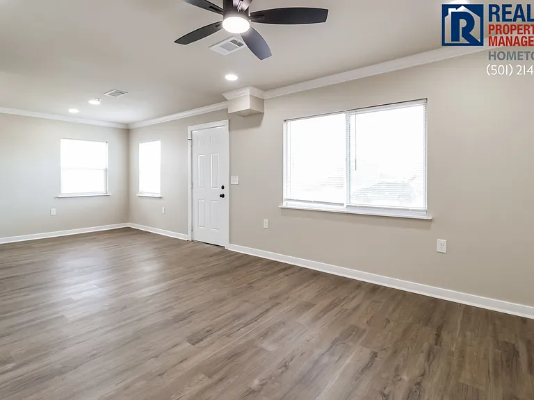 1812 Sanford Dr #2 — Photo 4