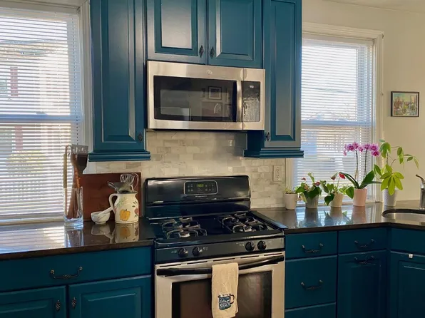 55 Glover St #1, Providence, RI 02908