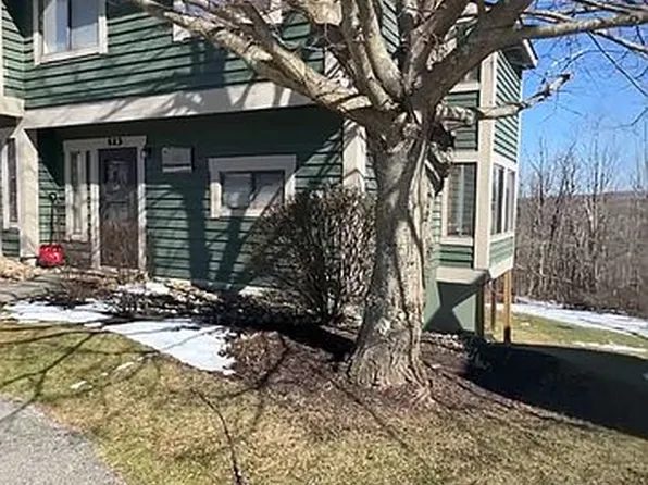 513 Kooser Cir, Hidden Valley, PA 15502