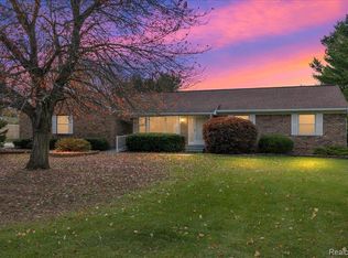 5618 Ann Arbor Saline Rd, Saline, MI