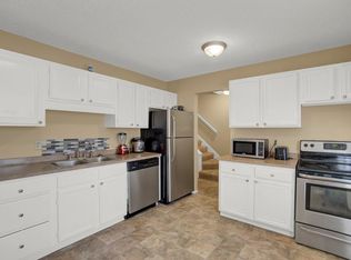 420 Dorland Pl, Maplewood, MN 55119