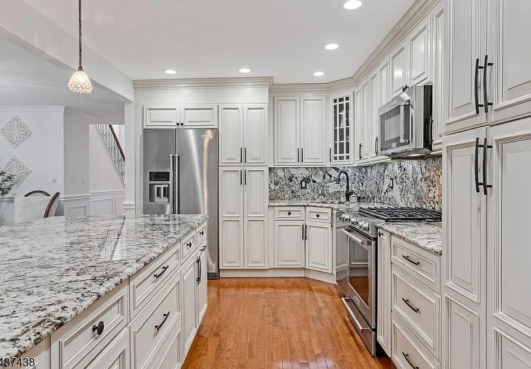 22 Averell Dr #22 — Photo 2