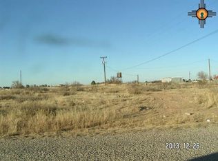 910 Hopi Rd E, Carlsbad, NM 88220