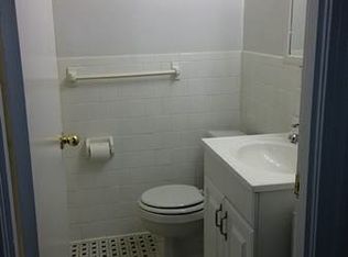 4000 47th St NW APT 4, Washington, DC 20016