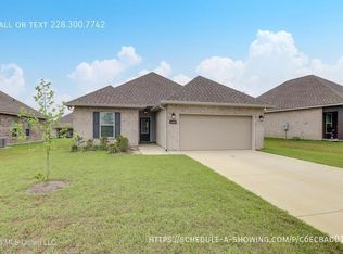 11415 Oak Aly, Gulfport, MS 39503