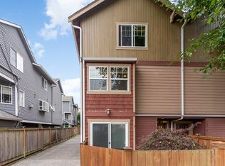 723 N 95th St APT B, Seattle, WA 98103