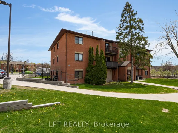167 Edgehill Dr #E11, Barrie, ON L4N 1L9