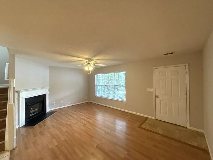 747 Mountainwater Dr — Photo 3