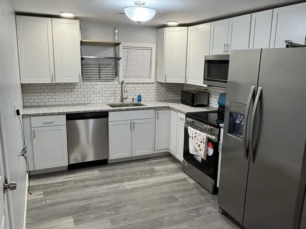 109 Chestnut St, Bristol, CT