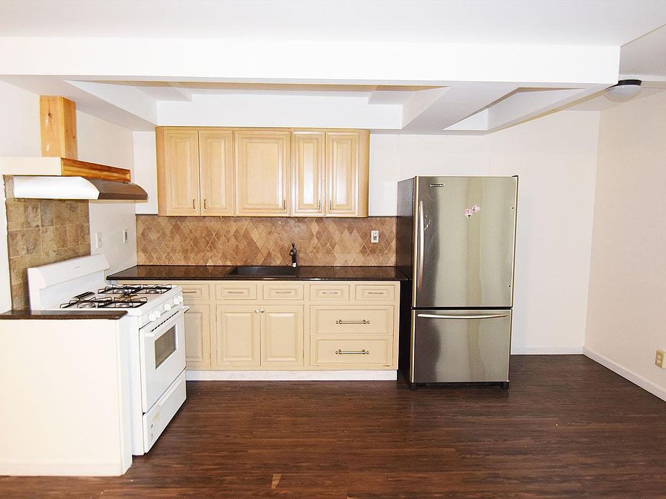 1st image of 1030 E 219th St #1