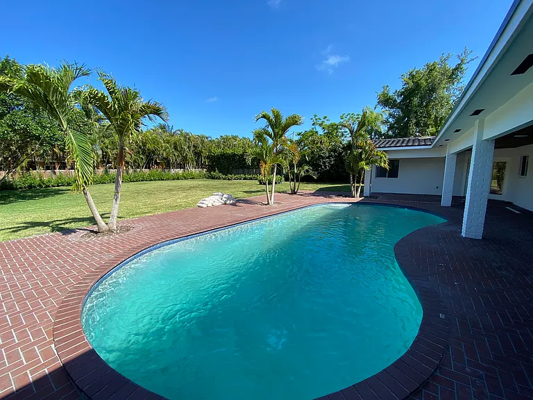 12841 SW 64th Ct — Photo 12