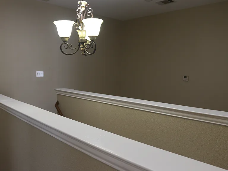 327 Regency Dr — Photo 15