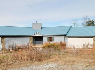 196 Hilary Ann Dr, Lake lure, NC 28746