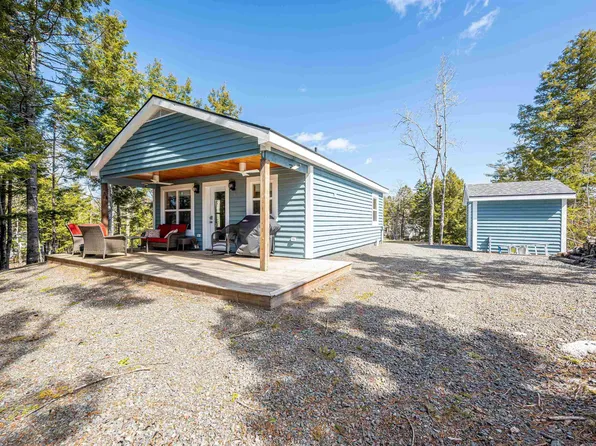 12 Sparrow Ln #86, West Hants, NS B0N 2T0