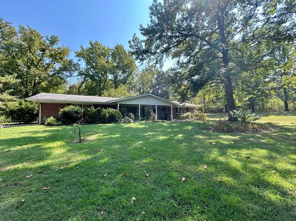 96 New Campfire Rd, Carbondale, IL 62903
