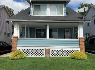 13715 S Parkway Dr, Garfield Heights, OH