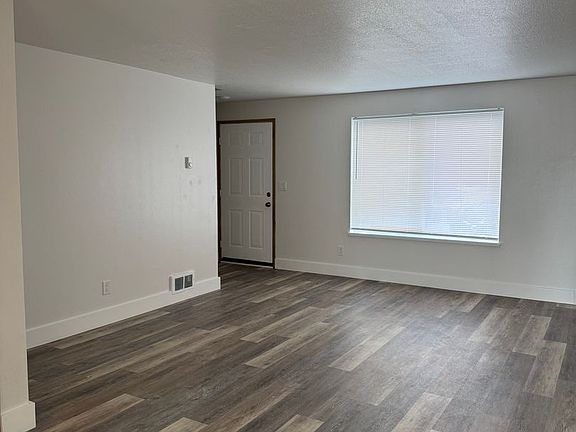 2nd image of 2007 SW Timber Ave Unit 10