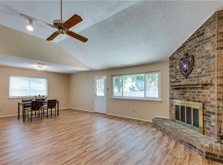 202 Springridge Ln, Euless, TX 76039