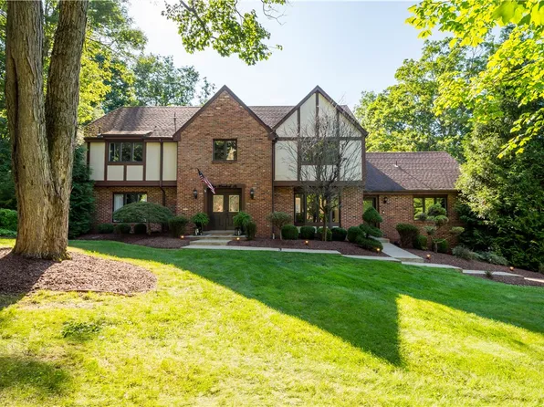 106 Bethany Dr, McMurray, PA 15317