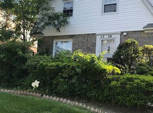 7328 196th St, Fresh Meadows, NY 11366