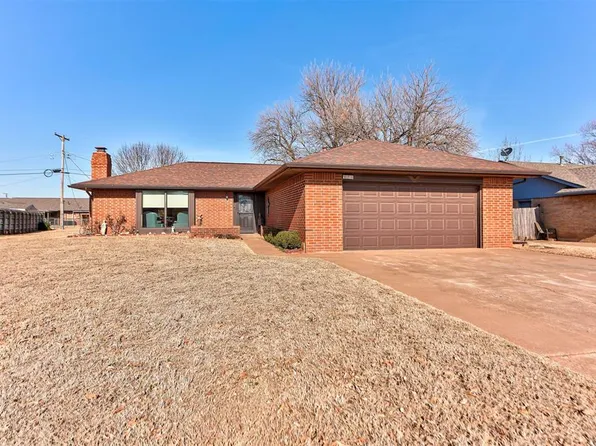 513 N 1st St, Okarche, OK 73762