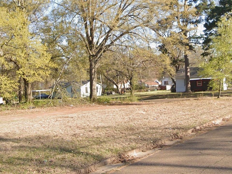 2nd image of 1102 Waterall St