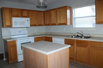 3 bed, 1562 sqft, $1,550 — Photo 4