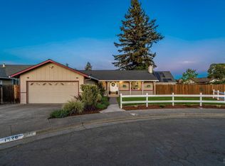 1526 Bruce Court, Santa Rosa, CA 95401