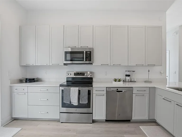 4810 W McElroy Ave #30 — Photo 3