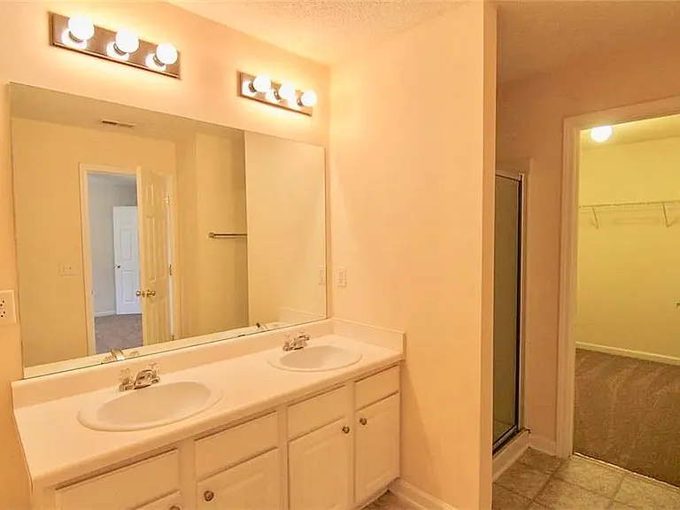 246 Azalea Cir — Photo 7