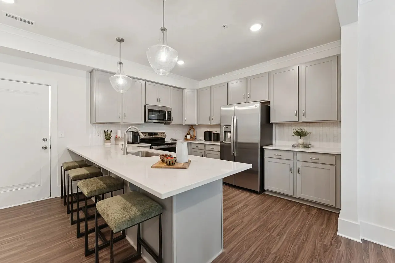 2 bed, 1577 sqft, $2,800 — Photo 1