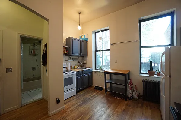 Rented by Rennit Inc. | media 13