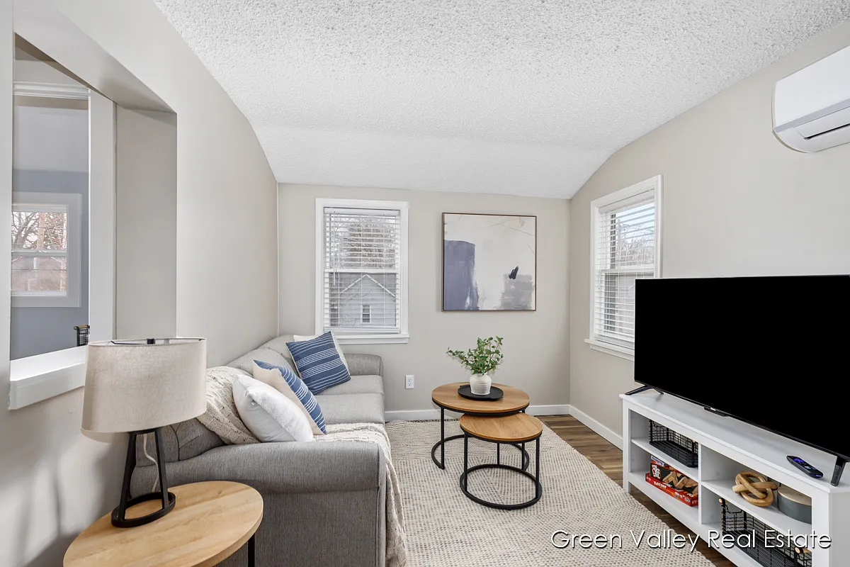 1543 Beidler - 4 — Photo 2