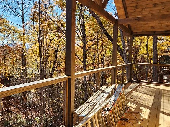 5th image of 938 Ski View Ln Lot 215