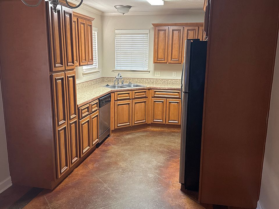 2nd image of 1035 French Dr