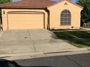7100 Roycroft Dr, Roseville, CA 95678