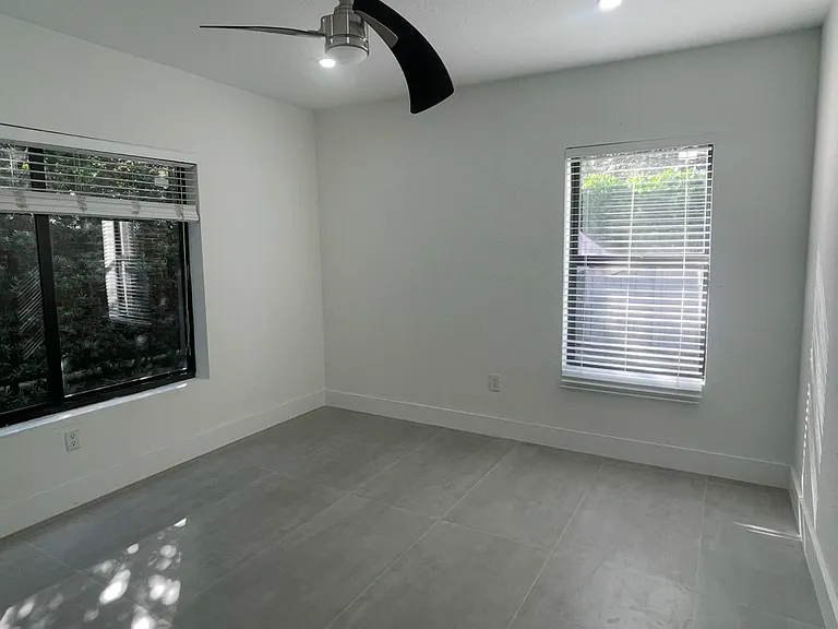 348 South Dr — Photo 6