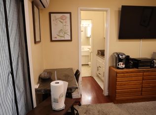 19848 Schoolcraft St, Winnetka, CA 91306